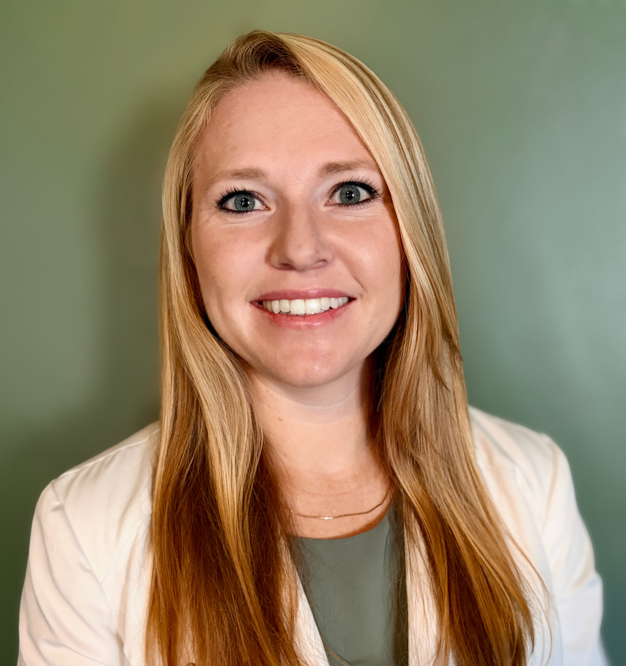 Headshot of Alicia Seeds